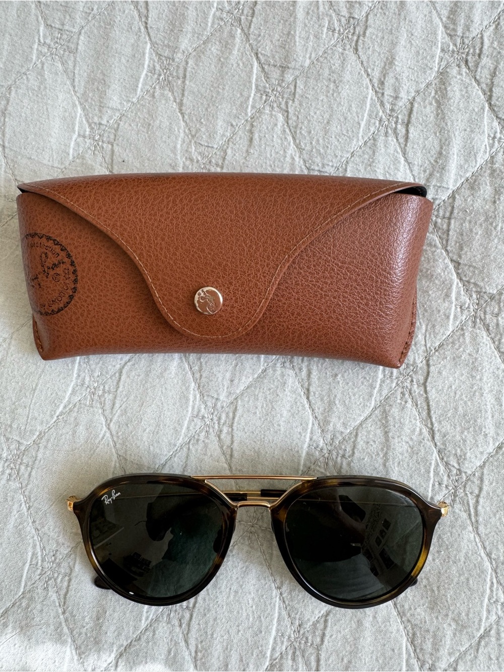 Ray-Ban Tortoiseshell Frame Sunglasses with Brown Case